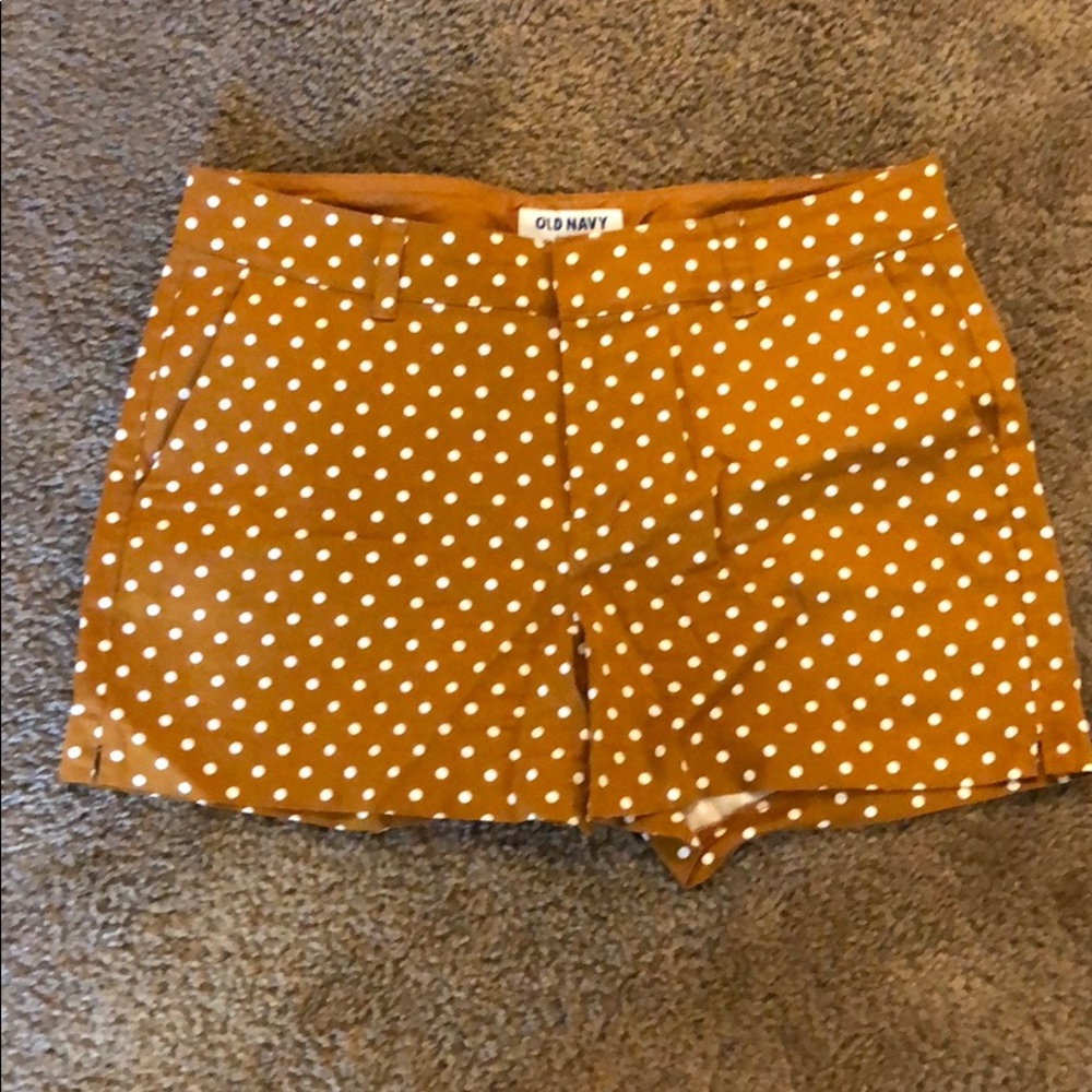 Polka dotted shorts (98% cotton) - size 6